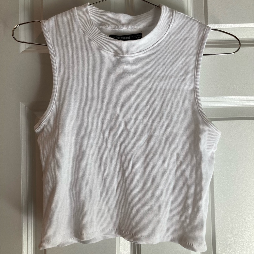 Cropped sleeveless mockneck top white